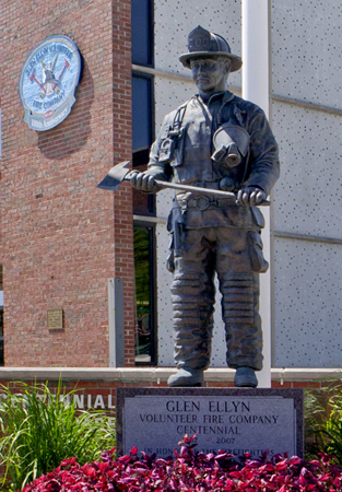 Firefighter bronze statue Glen Ellyn