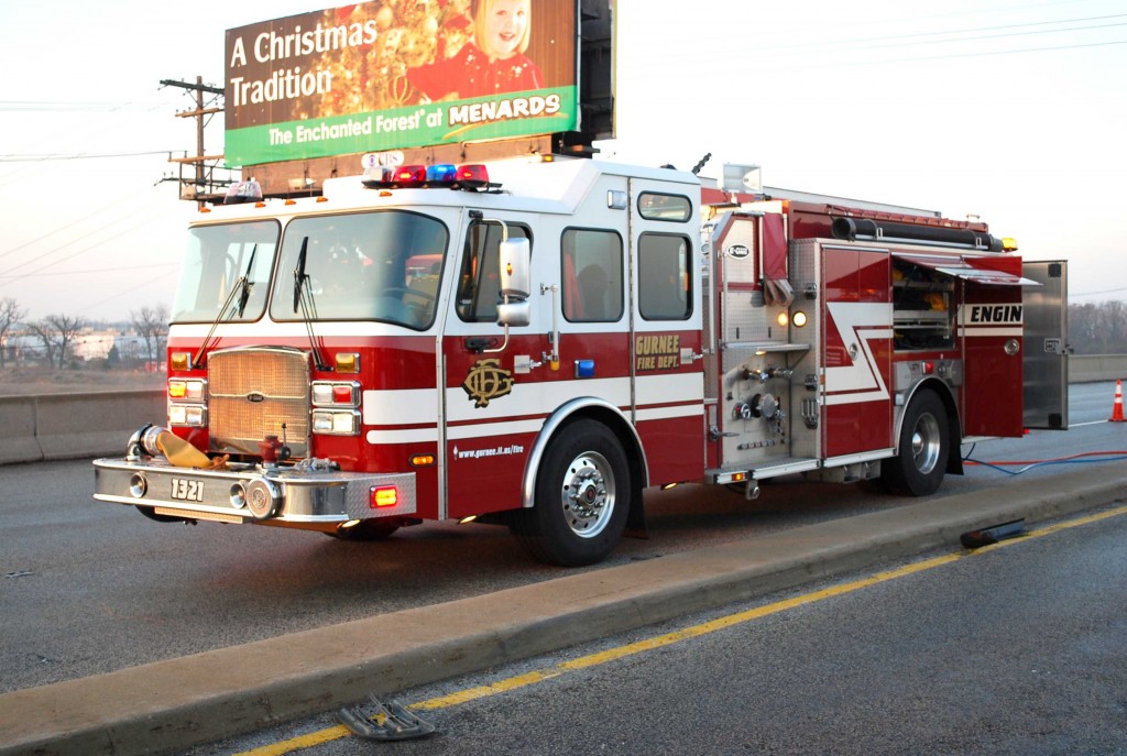 Gurnee Fire Department Engine 1321 at MVA