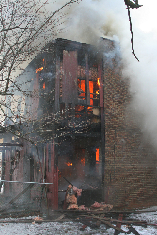 Chicago Heights FD vacant building fire Dec 24, 2010