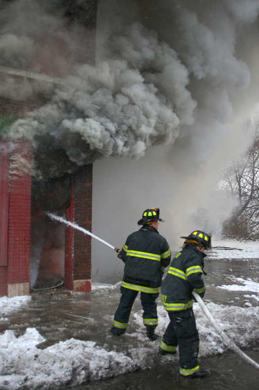 Chicago Heights FD vacant building fire Dec 24, 2010