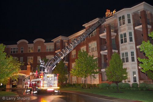Glenview IL apartment building fire lighting strike Summit Drive 5-22-11