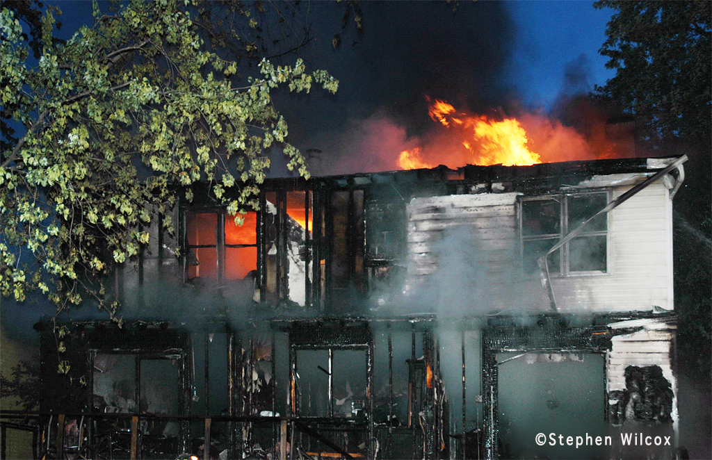 Glen Ellyn house fire on Dawes June 27, 2011