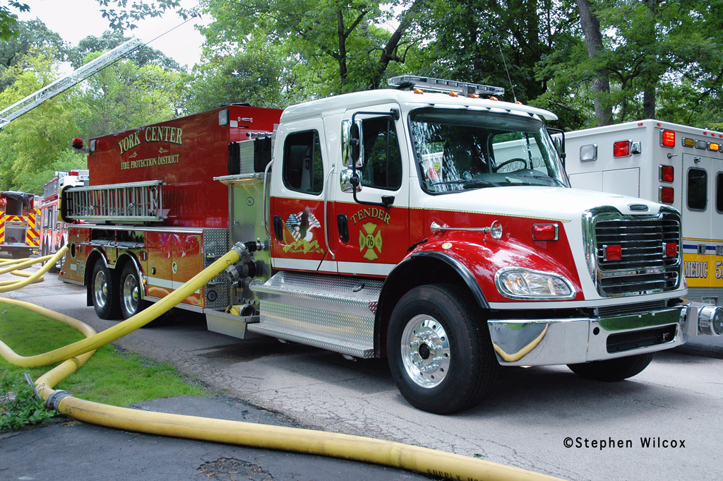 Lisle-Woodridge FPD house fire on Red Oak 7/1/11 York Center FPD tanker tender