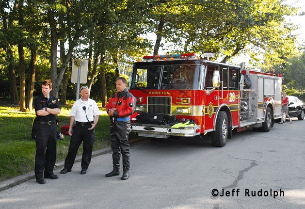 Wilmette Fire Department swimmer drowns in Lake Michigan 8-27-11
