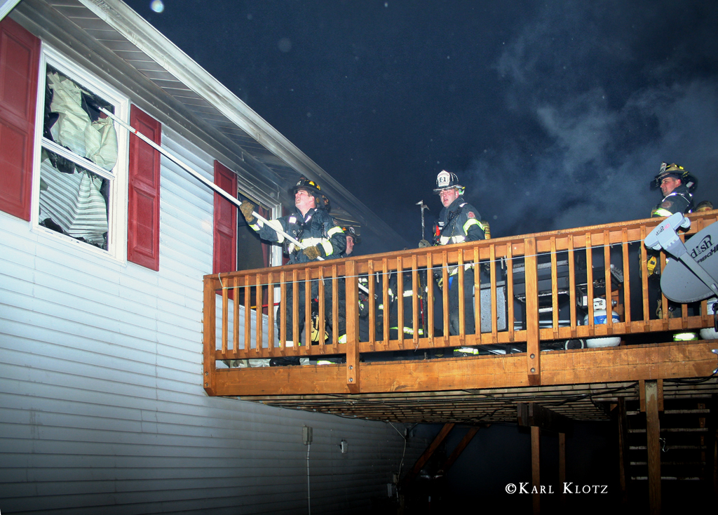 Frankfort house fire 1-2-12 at 19949 Spruce Drive