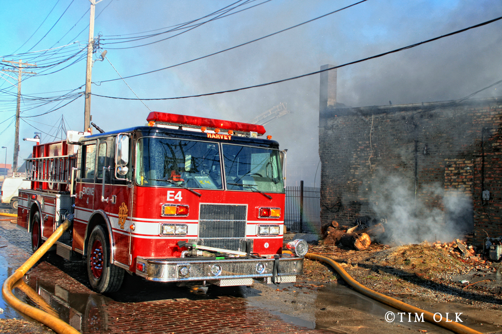 2-alarm commercial fire in Harvey IL 1-10-12