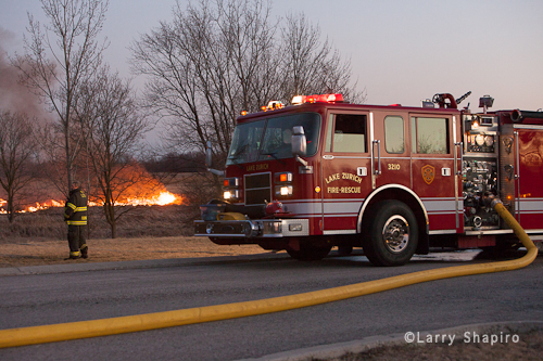 large brush fire in near Palatine IL Cook County Forest Preserve District 3-10-12