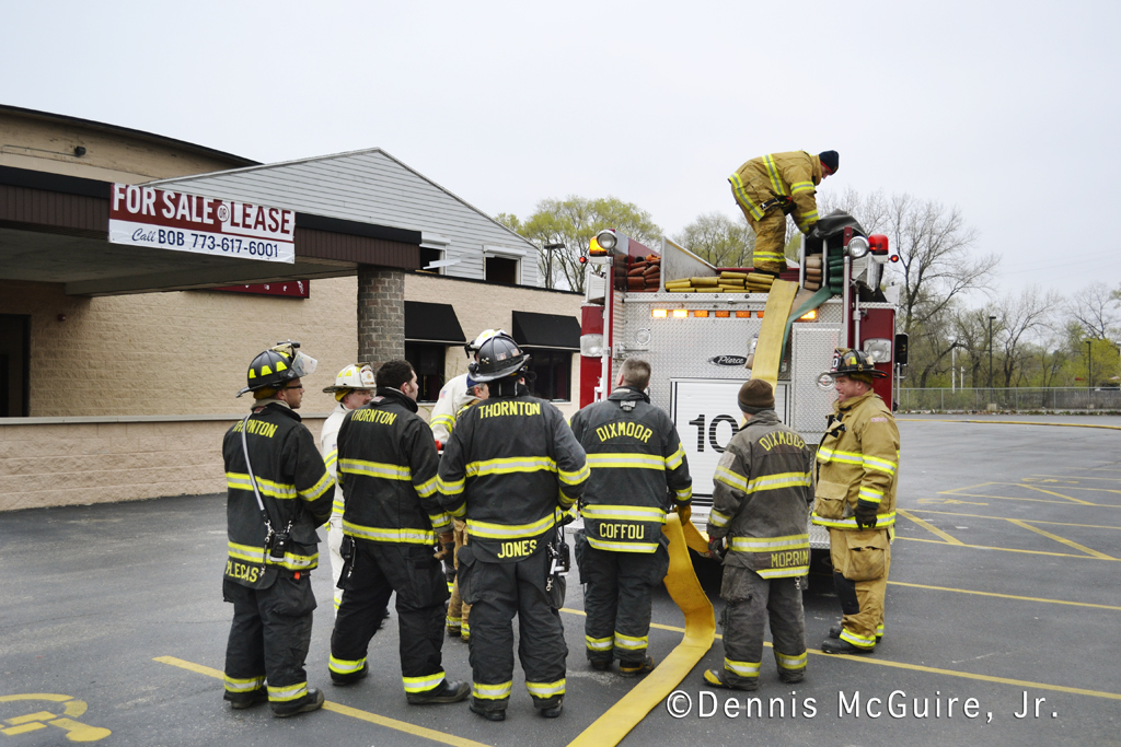 fire in vacant building on Sibley Boulevard in Dolton 3-31-12