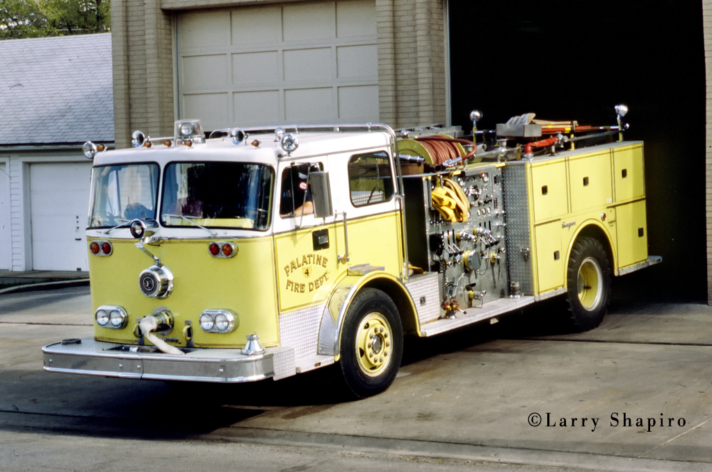 Palatine Fire Department 1973 Seagrave PB-Model engine