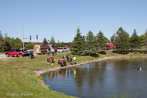 Countryside FPD crash sends car into pond in Vernon Hills 5-21-12