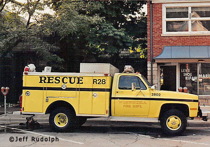 Winnetka Fire Department Rescue 28