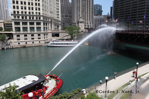 Chicago Fire Department cools hot bridges in Chicago 