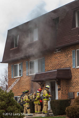 basement apartment fire in Palatine 12-17-12