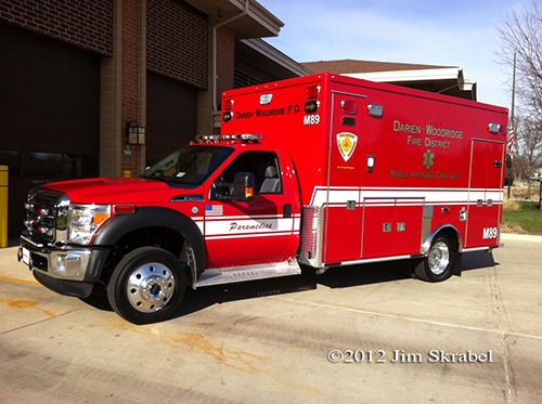 Darien Woodridge FPD Ambulance 89 Ford Medtec