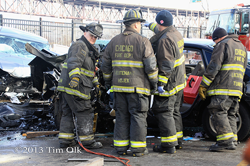 fatal car crash in Chicago at 3300 E. 100th Street on New Year's Day