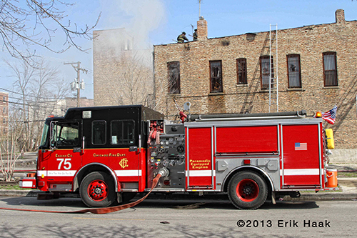 Chicago FD engine pumping at fire scene