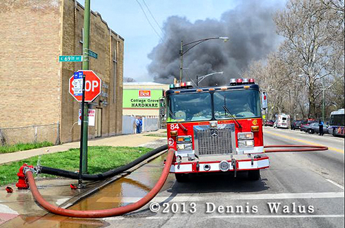 big fire in vacant Chicago warehouse