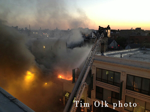 Chicago Fire Department extra alarm fire on North Clark Street