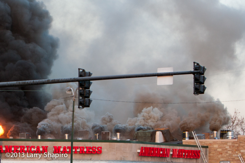 Massive 4-alarm fire on Chicago's north side destroys strip center and 5 stores