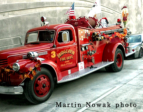 Bridgeview Fire Department antique fire engine