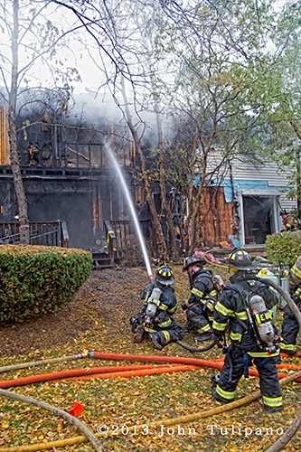 Lisle-Woodridge FPD tackles townhouse fire