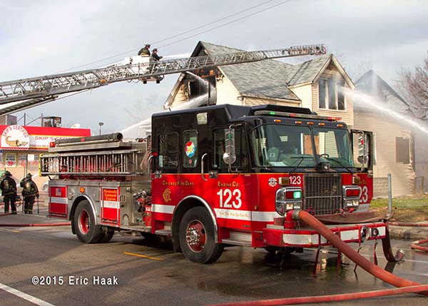 Chicago FD Engine 123 at fire scene