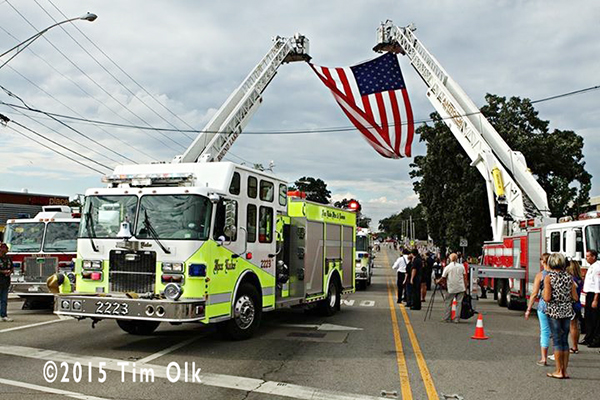 funeral procession for fallen police officer