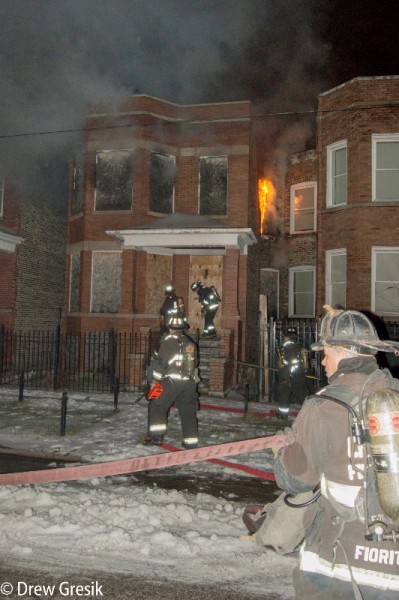 Chicago firefighters at vacant building fire
