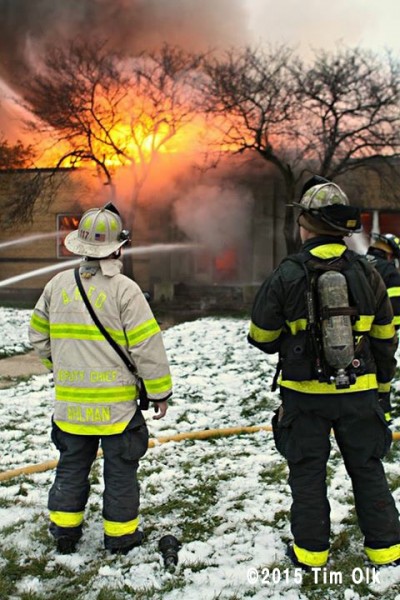 building fire in Arlington Heights