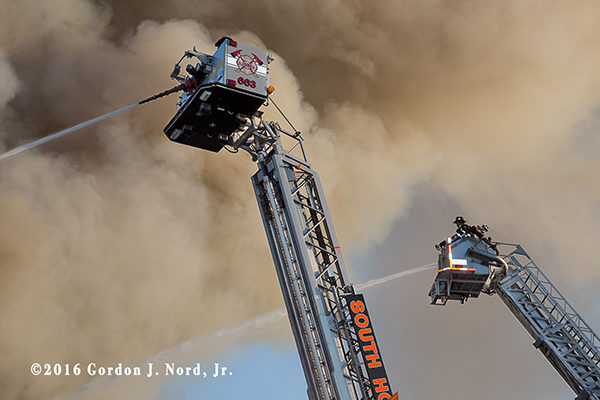 commercial building fire in Harvey IL