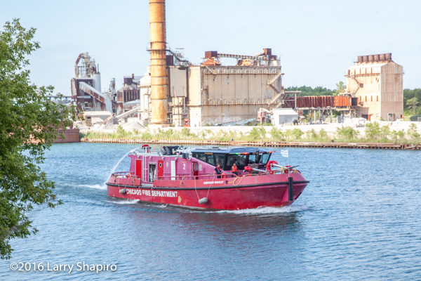 Chicago FD Engine 2 fire boat the Christopher Wheatley 