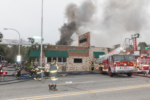restaurant fire in Evergreen Park IL