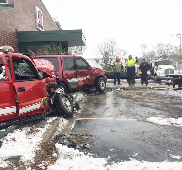 New Lenox FPD vehicles hit by pickup truck