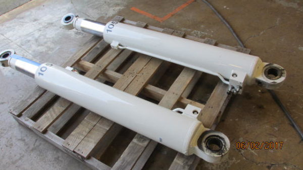 lift cylinders for a fire truck ladder