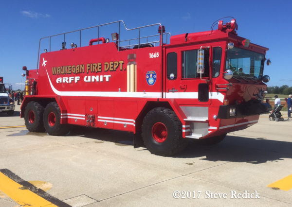 Waukegan Fire Department Oshkosh T3000 ARFF unit