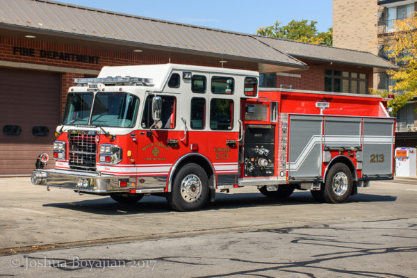 River Forest FD Engine 213
