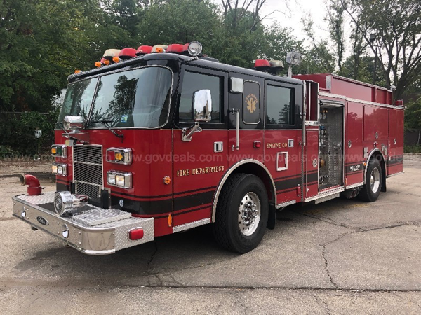 2000 Pierce Saber fire engine from Downers Grove FD for sale