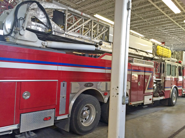 former Robbins FD tower ladder sold to the Kingsville VFD in Ontario