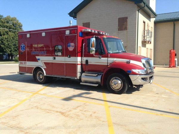 2007 IHC 4300/Road Rescue Type I ambulance for sale