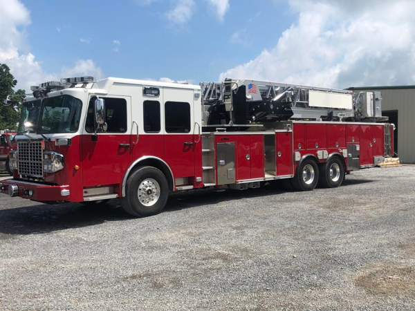 former Alexandria FD tower ladder purchased by the Roberts park FPD