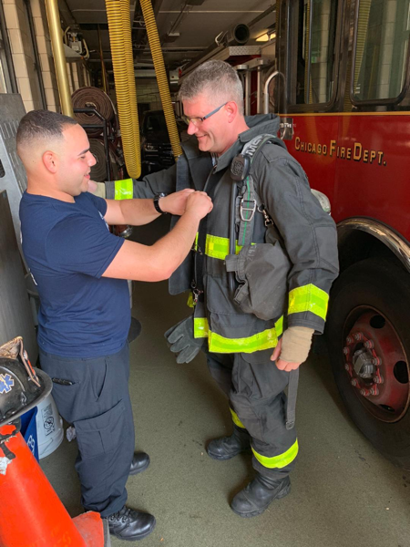 tourist receives Chicago firefighter  hospitality