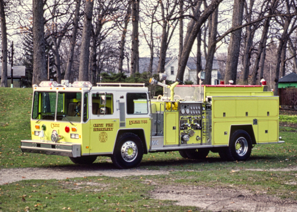 1982 Hendrickson/FMC fire engine