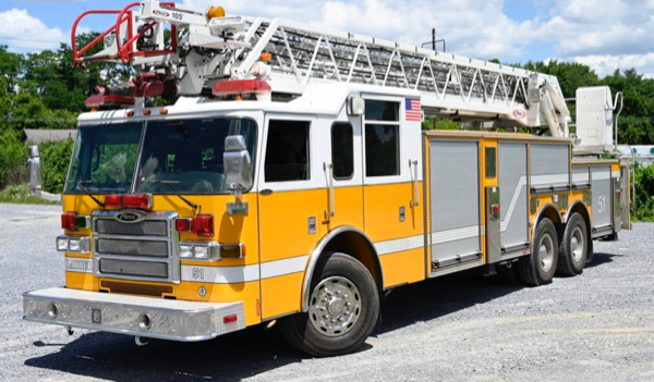 Former Lisle-Woodridge FPD ladder truck for sale