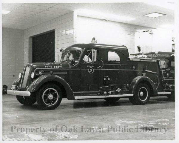 vintage Seagrave  fire truck in Oak Lawn IL