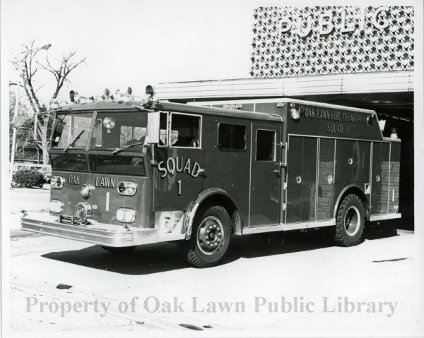 vintage Ward LaFrance fire truck in Oak Lawn IL