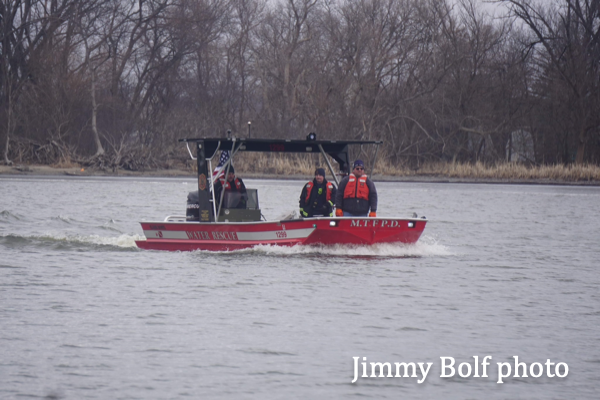 McHenry Township FPD sonar team