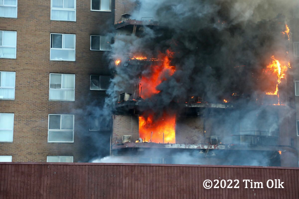#chicagoareafire.com; #TimOlk; #CalumetCityFD; #apartmentbuildingfire;