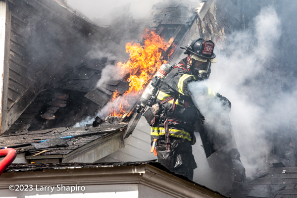 #chicagoareafire.com; #larryshapiro; #shapirophotography.net; #BarringtonCountrysideFPD; #housefire; #firefighters; #flames;