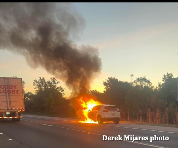 #chicagoareafire.com; #carfire; #DerekMijares;