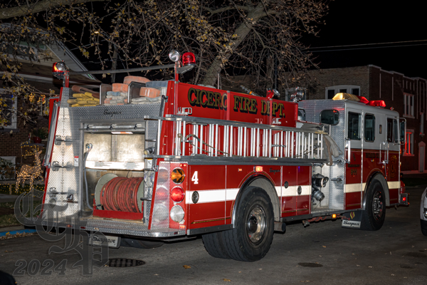 #chicagoareafire.com; #Chi-TownFirePhotos; #CiceroFD; #firescene;  #FireTruck; #Seagrave;